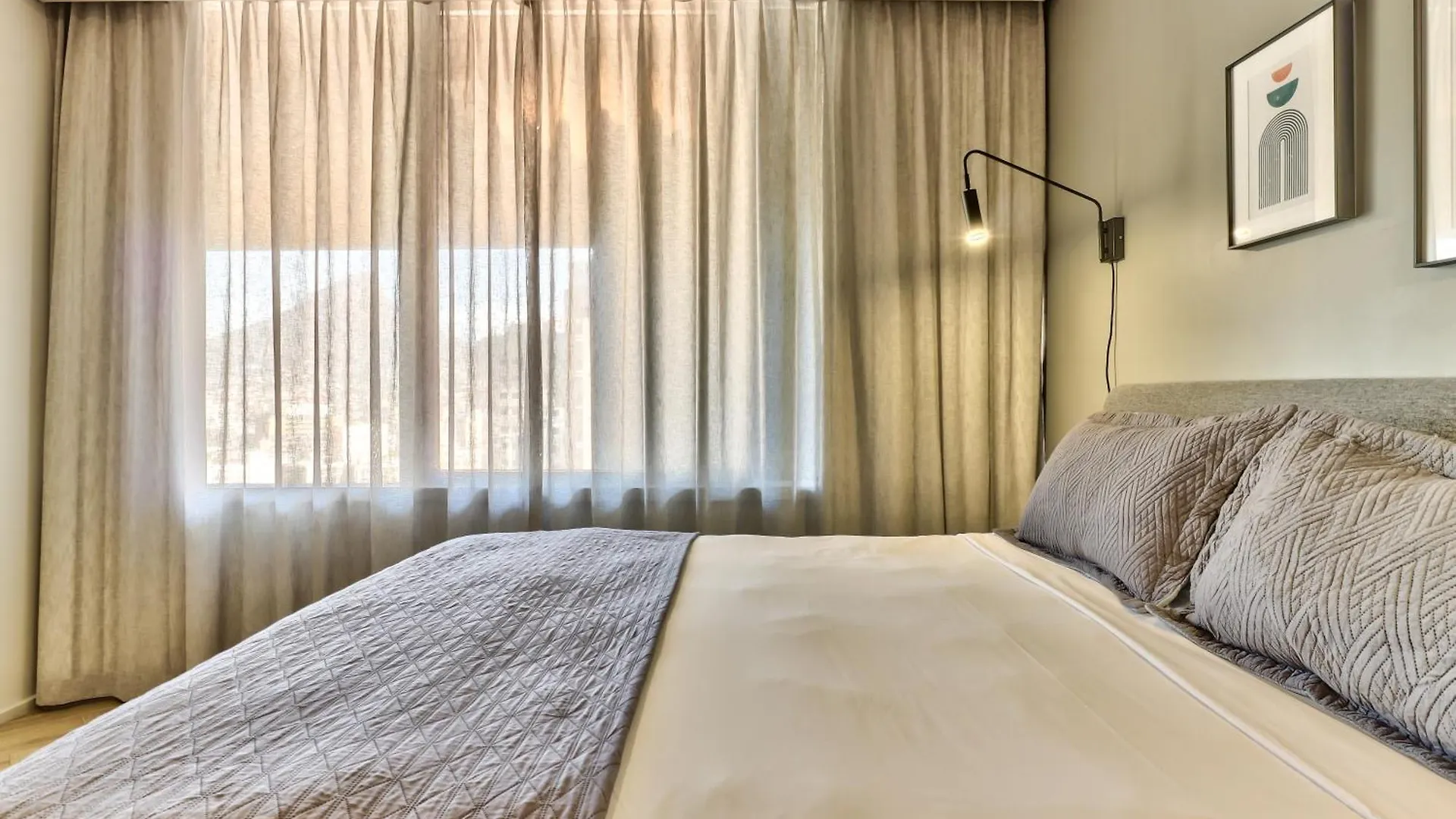 Hotel Wink Aparthotel One Thibault Ciudad del Cabo
